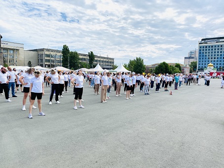 Сотрудники Саратовского филиала «СОГАЗ-Мед» приняли участие в мероприятии «Город здоровья», новости, пресс-релизы, статьи, «СОГАЗ-Мед», омс