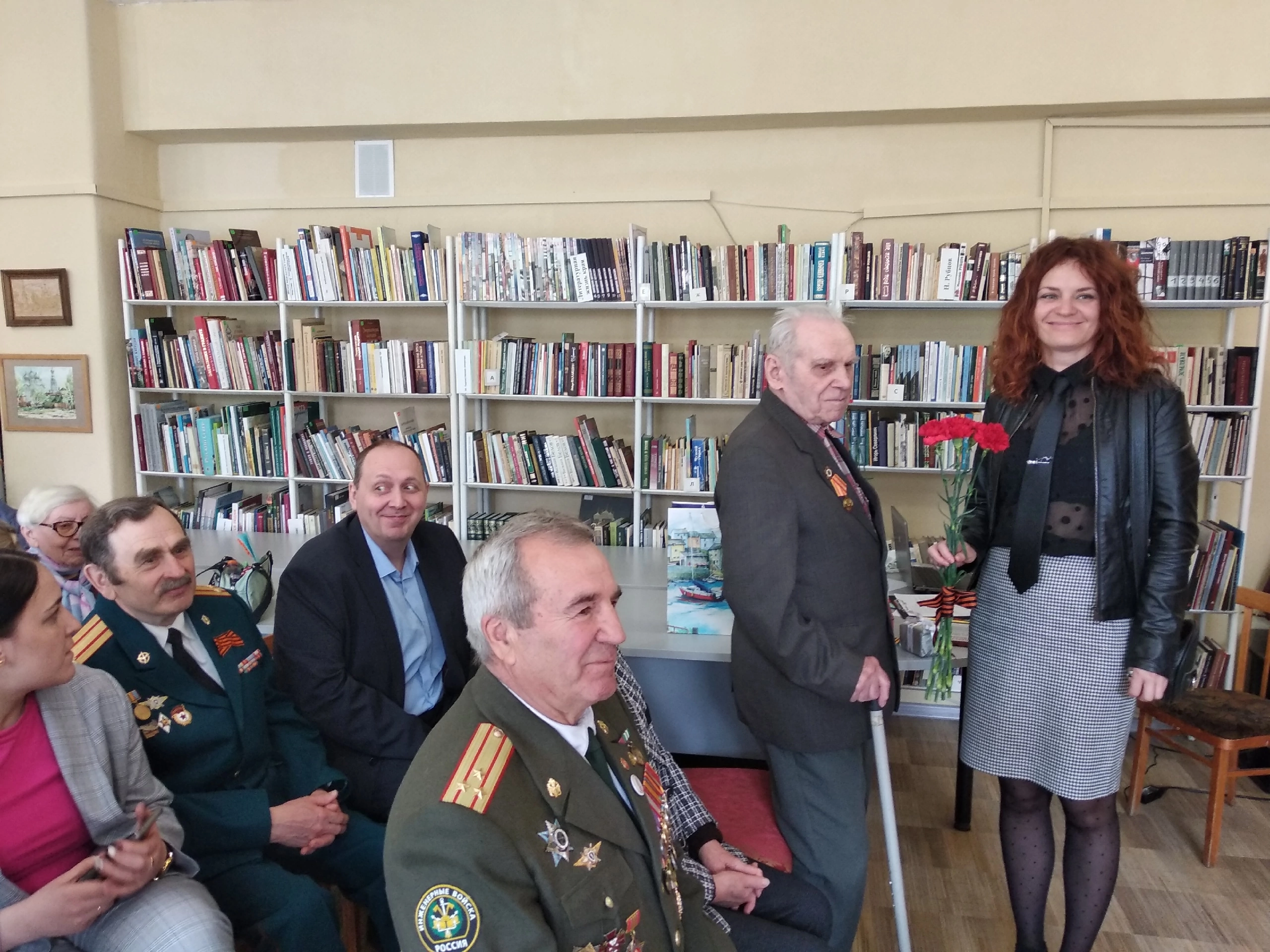 В преддверии праздника Дня Победы Вологодский филиал «СОГАЗ-Мед» поздравил ветерана Великой Отечественной войны , новости, пресс-релизы, статьи, «СОГАЗ-Мед», омс