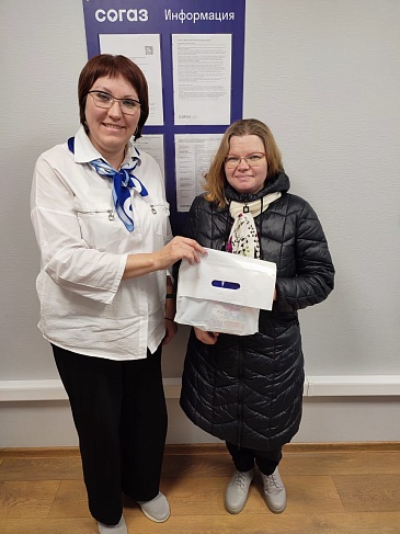 Страховые представители Липецкого филиала поздравили мам новорожденных с Днем матери, новости, пресс-релизы, статьи, «СОГАЗ-Мед», омс
