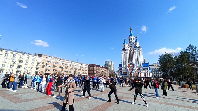 Хабаровский филиал «СОГАЗ-Мед» принял участие в ежегодной общегородской зарядке, посвященной Всемирному Дню здоровья, новости, пресс-релизы, статьи, «СОГАЗ-Мед», омс