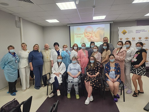 Национальный проект «Семья»: поддержка материнства и детства в России, новости, пресс-релизы, статьи, «СОГАЗ-Мед», омс