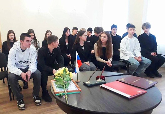 Ивановский филиал принял участие во встрече со старшеклассниками, новости, пресс-релизы, статьи, «СОГАЗ-Мед», омс