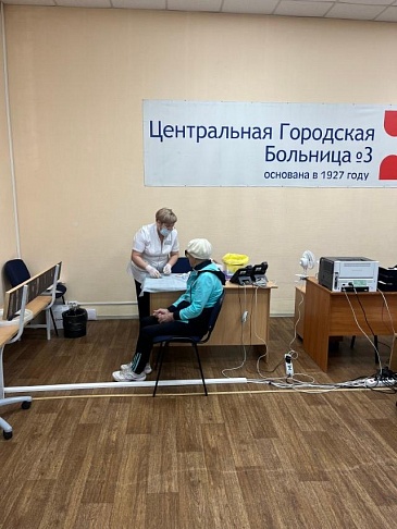 Екатеринбургский филиал «СОГАЗ-Мед» поздравил ветеранов ВОВ с праздником 9 Мая, новости, пресс-релизы, статьи, «СОГАЗ-Мед», омс