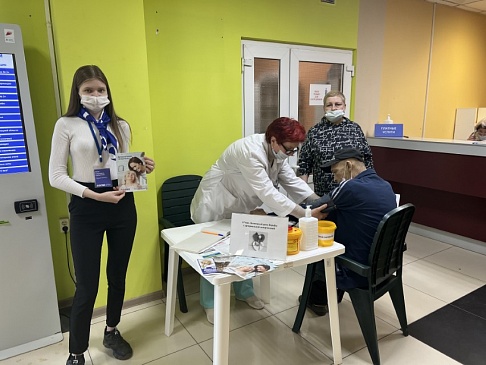 Воронежский филиал «СОГАЗ-Мед» принял участие в информировании граждан об артериальной гипертонии, новости, пресс-релизы, статьи, «СОГАЗ-Мед», омс