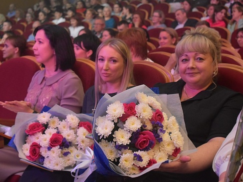 Ямальский филиал «СОГАЗ-Мед» наградил победителей конкурса «Народный врач-2023» , новости, пресс-релизы, статьи, «СОГАЗ-Мед», омс