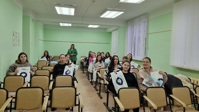 Курский филиал «СОГАЗ Мед» принял участие в работе «Школы материнства», новости, пресс-релизы, статьи, «СОГАЗ-Мед», омс
