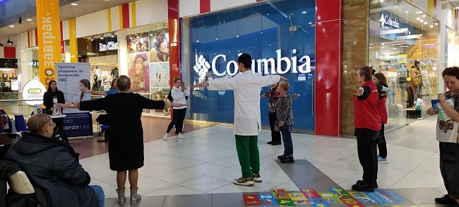 Мурманский филиал «СОГАЗ-Мед» принял участие в спортивном празднике «День Здоровья» для пожилых людей, новости, пресс-релизы, статьи, «СОГАЗ-Мед», омс