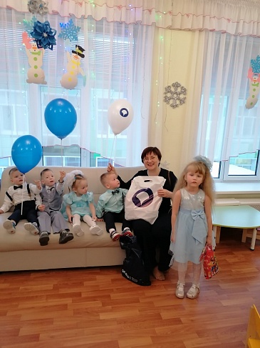 Вологодский филиал «СОГАЗ-Мед» поздравил воспитанников центра помощи детям, новости, пресс-релизы, статьи, «СОГАЗ-Мед», омс
