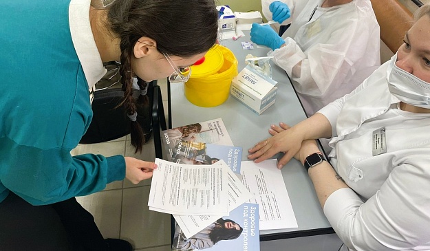Ямальский филиал СОГАЗ-Мед принял участие в акции «Международный день памяти жертв СПИДа», новости, пресс-релизы, статьи, «СОГАЗ-Мед», омс