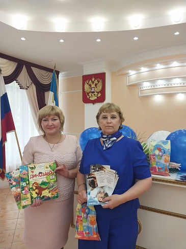 Уфимский филиал «СОГАЗ-Мед» поздравил молодых мамочек, новости, пресс-релизы, статьи, «СОГАЗ-Мед», омс