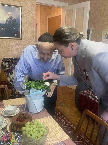 С благодарностью за подвиг: сотрудники «СОГАЗ‑Мед» поздравили ветеранов с Днем Победы, новости, пресс-релизы, статьи, «СОГАЗ-Мед», омс