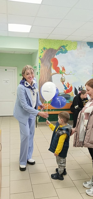 В Детской поликлинике №2 ОБУЗ «Курская городская больница №1 им. Н. С. Короткова» прошла праздничная беспроигрышная лотерея от Курского филиала «СОГАЗ-Мед», новости, пресс-релизы, статьи, «СОГАЗ-Мед», омс