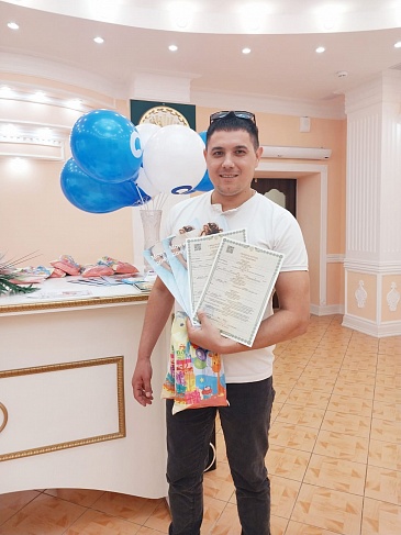 Уфимский филиал «СОГАЗ-Мед» поздравил молодых мамочек, новости, пресс-релизы, статьи, «СОГАЗ-Мед», омс