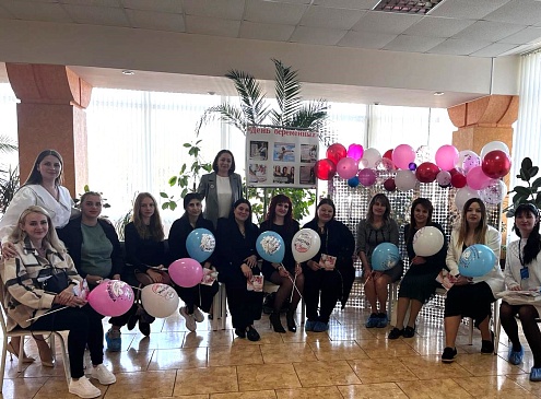 Специалисты Краснодарского филиала «СОГАЗ-Мед» поздравили с праздником будущих мам, новости, пресс-релизы, статьи, «СОГАЗ-Мед», омс